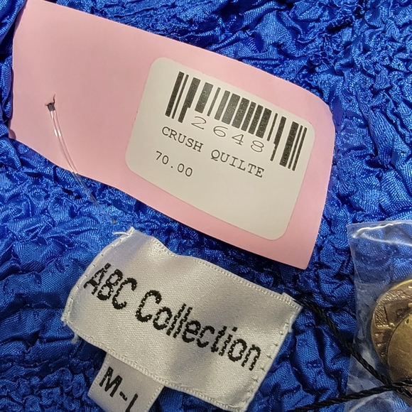 ABC COLLECTION Hooded Abstract Jacket. - Picture 5 of 5